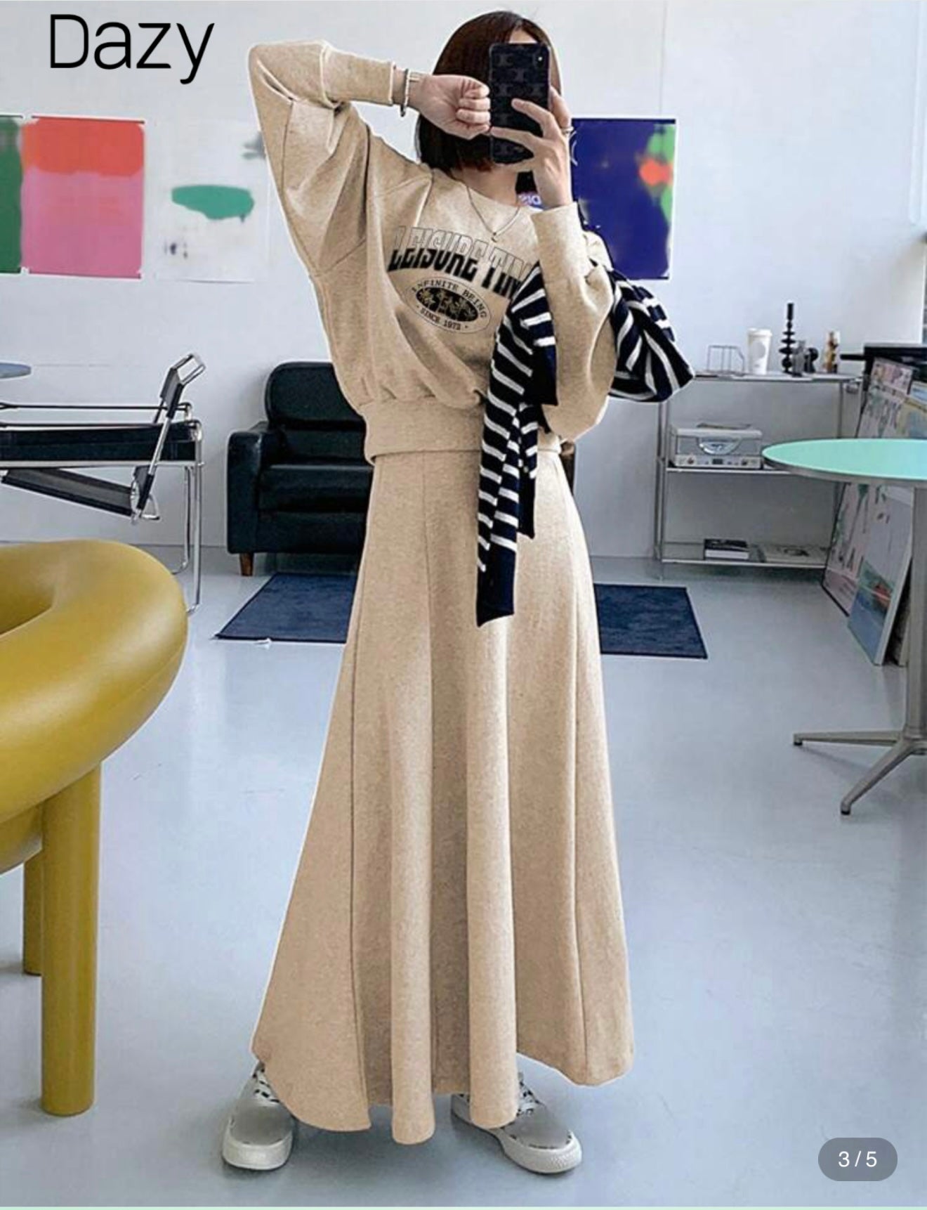 Skirt with sweatshirt