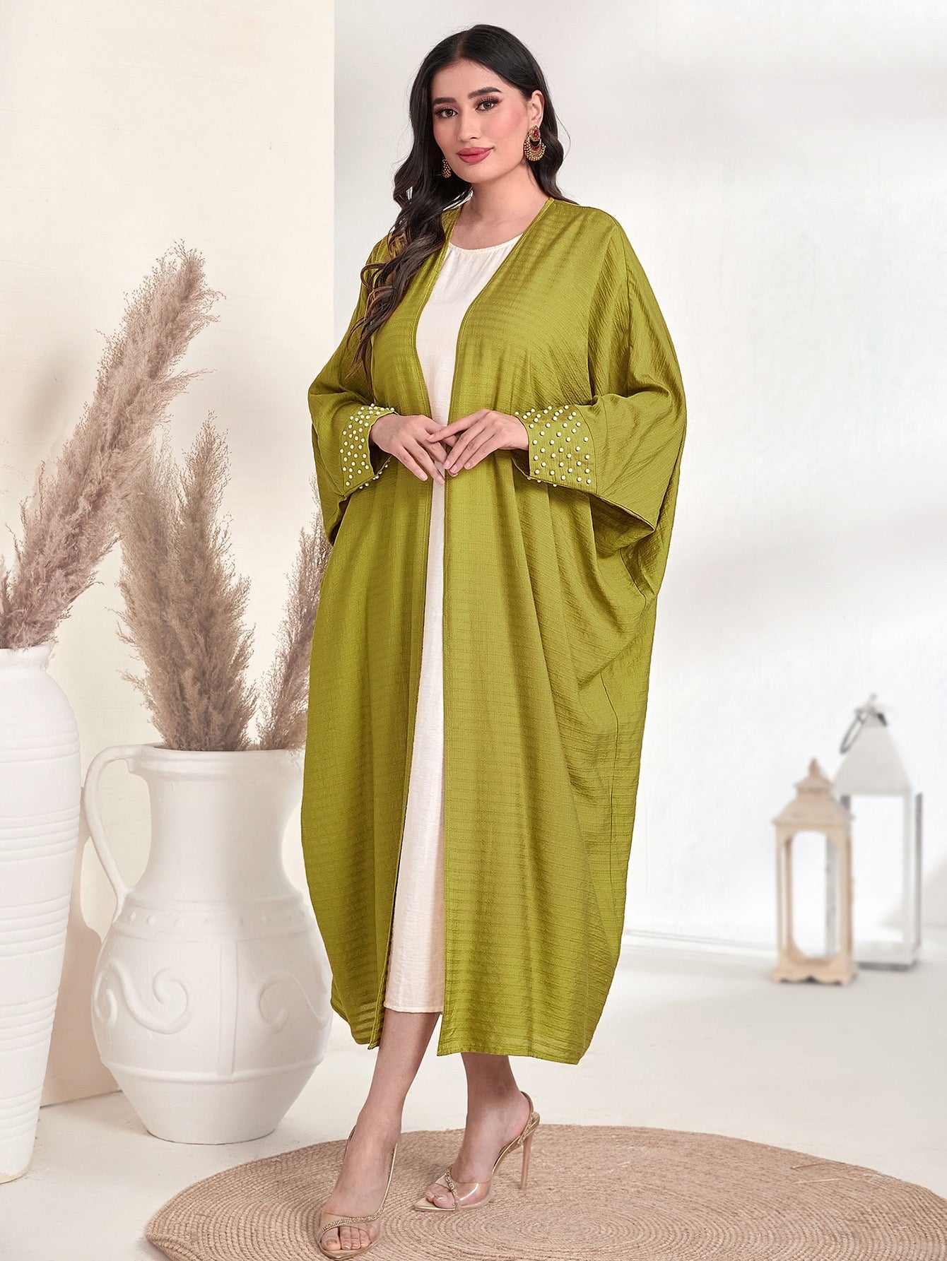 Pearls decorated abaya