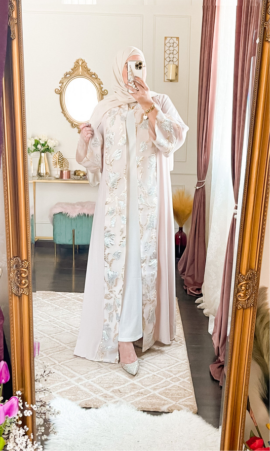 Nuum Design Elegant Abaya